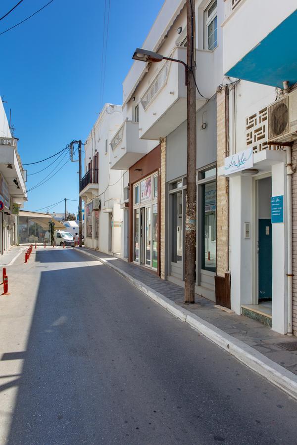 Апартаменты La Isla Naxos City Экстерьер фото